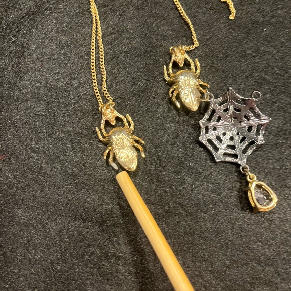 Betsey Johnson Vintage Spider Web Necklace For Repair - Picture 6 of 7